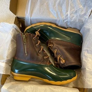 NWT Sperry leather duck boots size 6.5